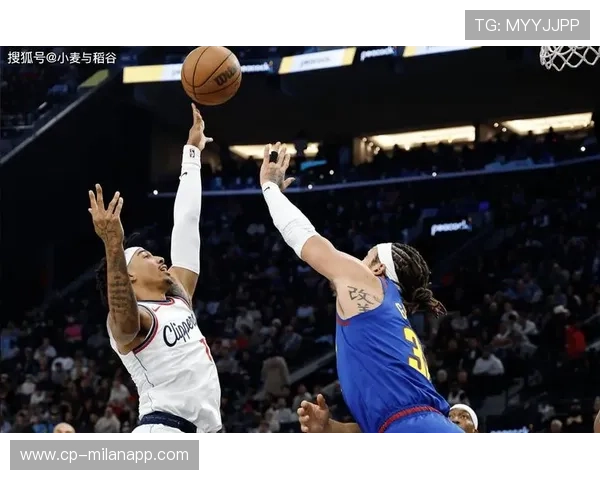 NBA快船侧翼展开大范围配合,节奏全面提升